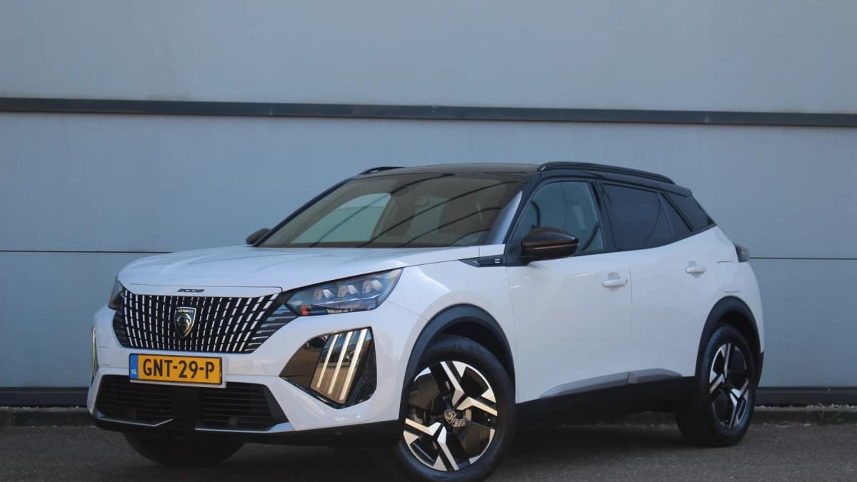 Peugeot e-2008 — foto 1
