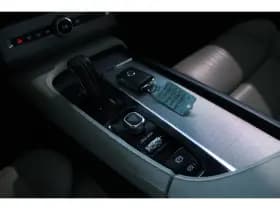 Volvo XC90 thumbnail 32