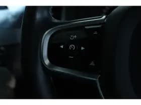 Volvo XC90 thumbnail 50