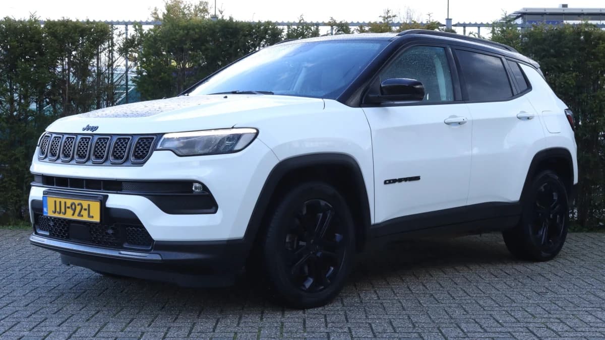 Jeep Compass — foto 1