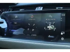 Land Rover Range Rover Velar thumbnail 31