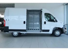 Opel Movano thumbnail 11