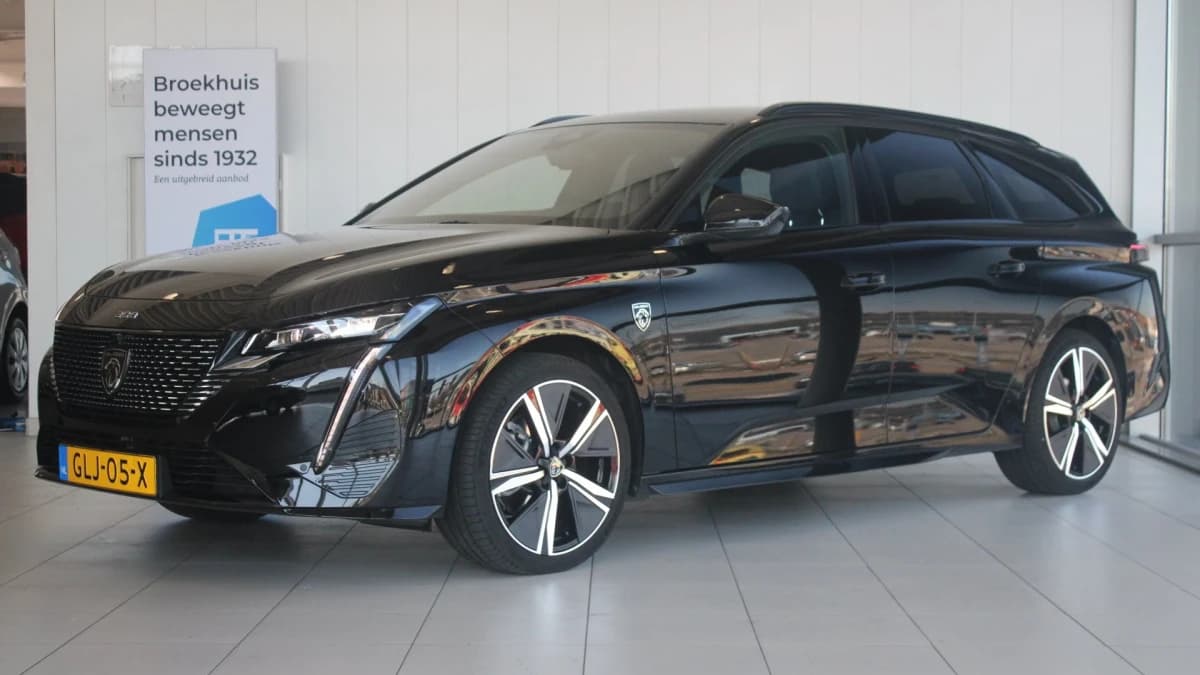 Peugeot 308 — foto 1