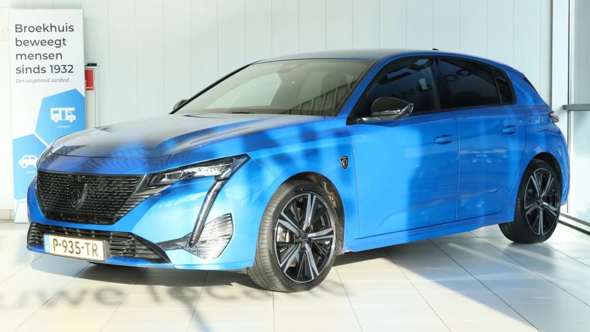 Peugeot 308 — foto 1