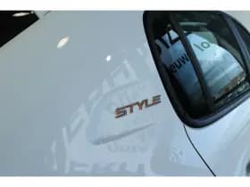 Peugeot 208 thumbnail 12