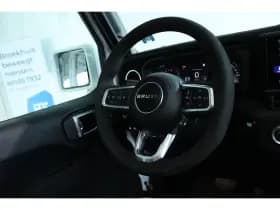Jeep Wrangler thumbnail 38
