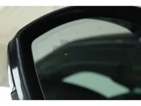 Land Rover Range Rover Velar thumbnail 11