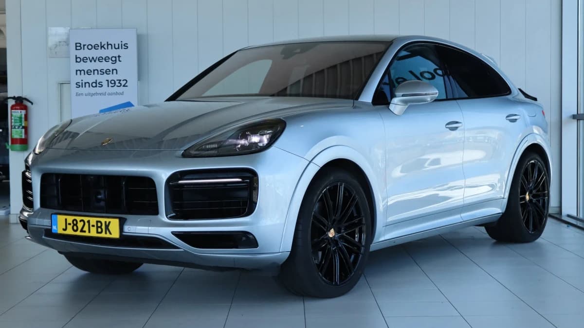 Porsche Cayenne — foto 1