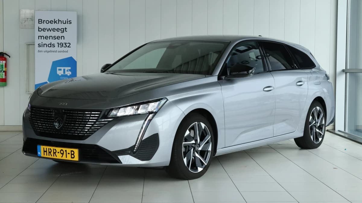 Peugeot 308 — foto 1