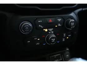 Jeep Renegade thumbnail 22