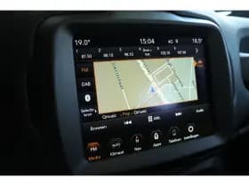 Jeep Renegade thumbnail 24