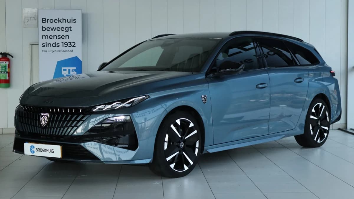Peugeot 308 — foto 1