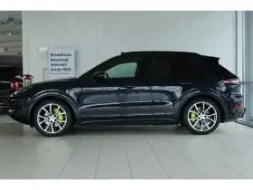Porsche Cayenne thumbnail 11