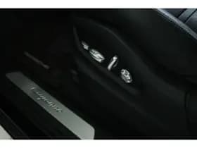 Porsche Cayenne thumbnail 30