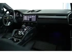 Porsche Cayenne thumbnail 4