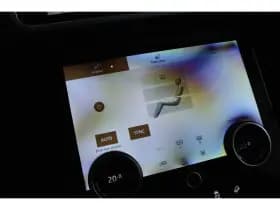 Land Rover Range Rover Velar thumbnail 28