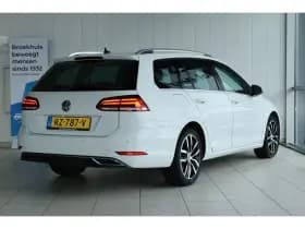 Volkswagen Golf thumbnail 2