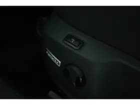 Volkswagen Golf thumbnail 18