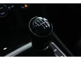 Volkswagen Golf thumbnail 20