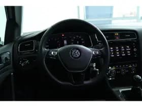Volkswagen Golf thumbnail 30