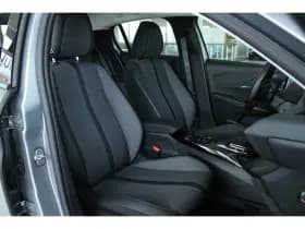 Peugeot e-208 thumbnail 3