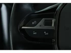 Peugeot e-208 thumbnail 28
