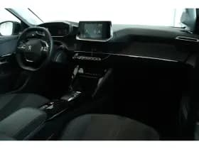 Peugeot e-208 thumbnail 4