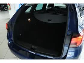 Opel Astra Sports Tourer thumbnail 12
