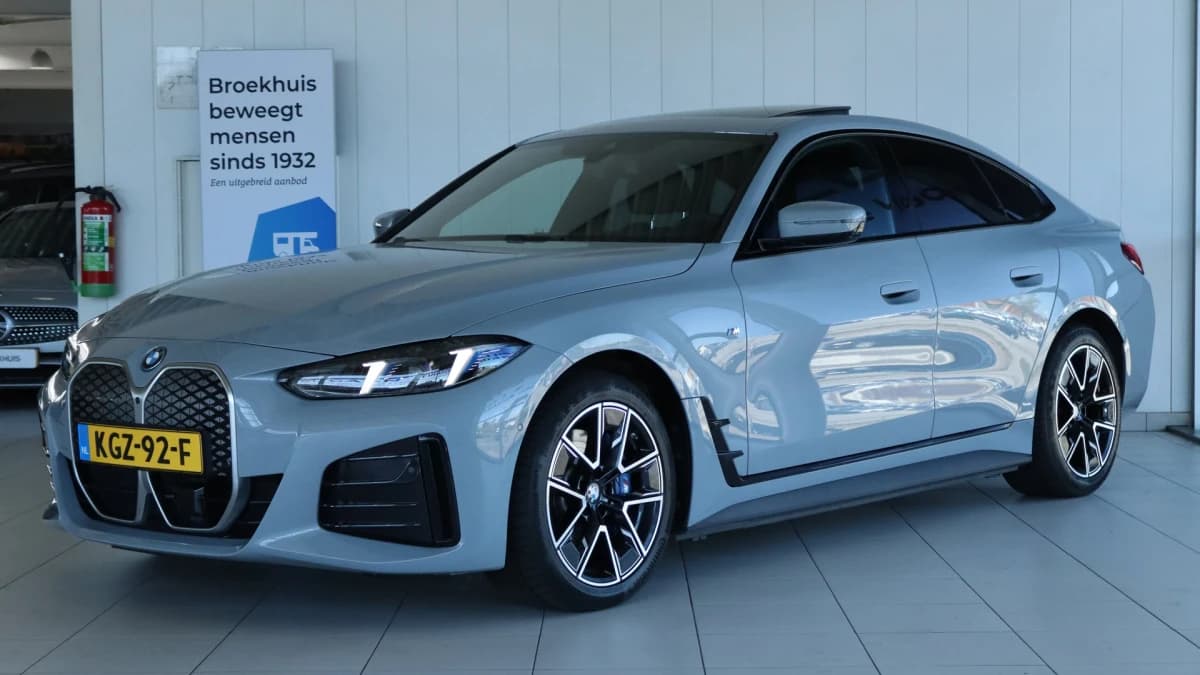 BMW i4 — foto 1
