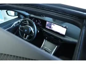 BMW i4 thumbnail 28