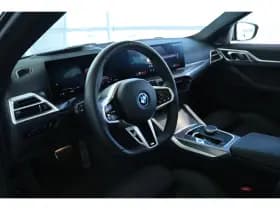 BMW i4 thumbnail 31