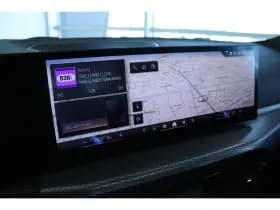 BMW i4 thumbnail 38