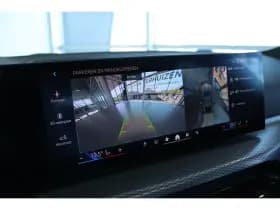 BMW i4 thumbnail 39