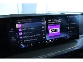 BMW i4 thumbnail 40