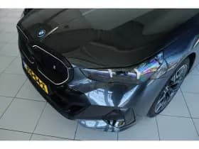 BMW i5 thumbnail 6
