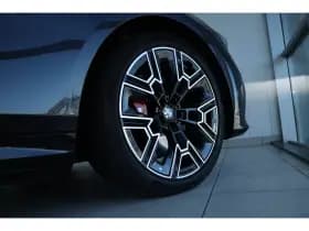 BMW i5 thumbnail 10