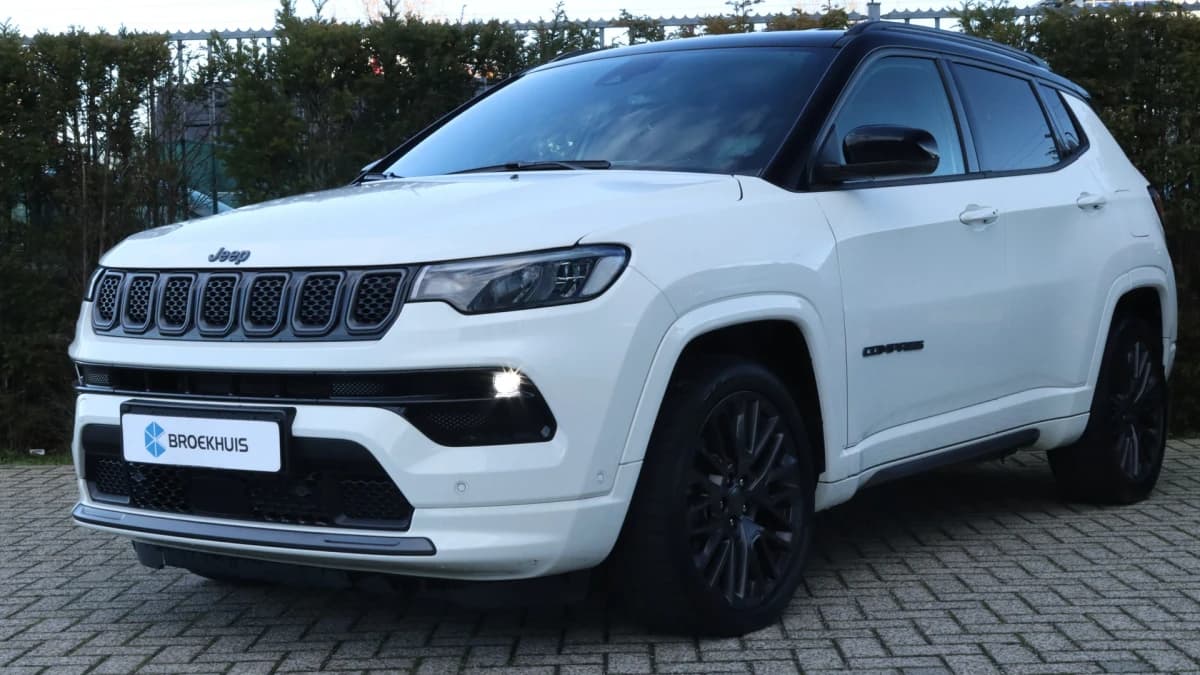 Jeep Compass — foto 1