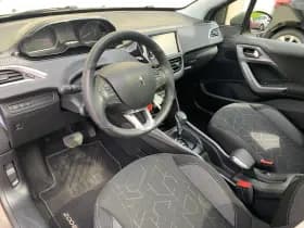 Peugeot 2008 thumbnail 8