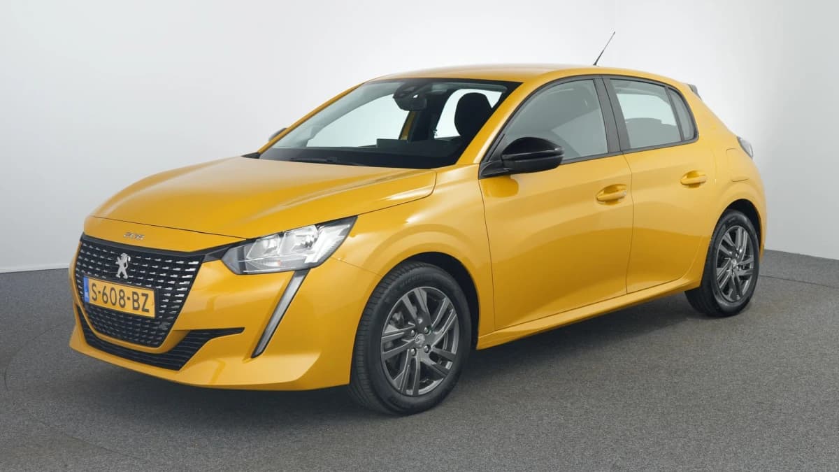 Peugeot 208 — foto 1