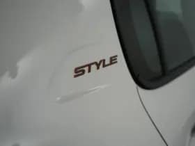 Peugeot 208 thumbnail 25