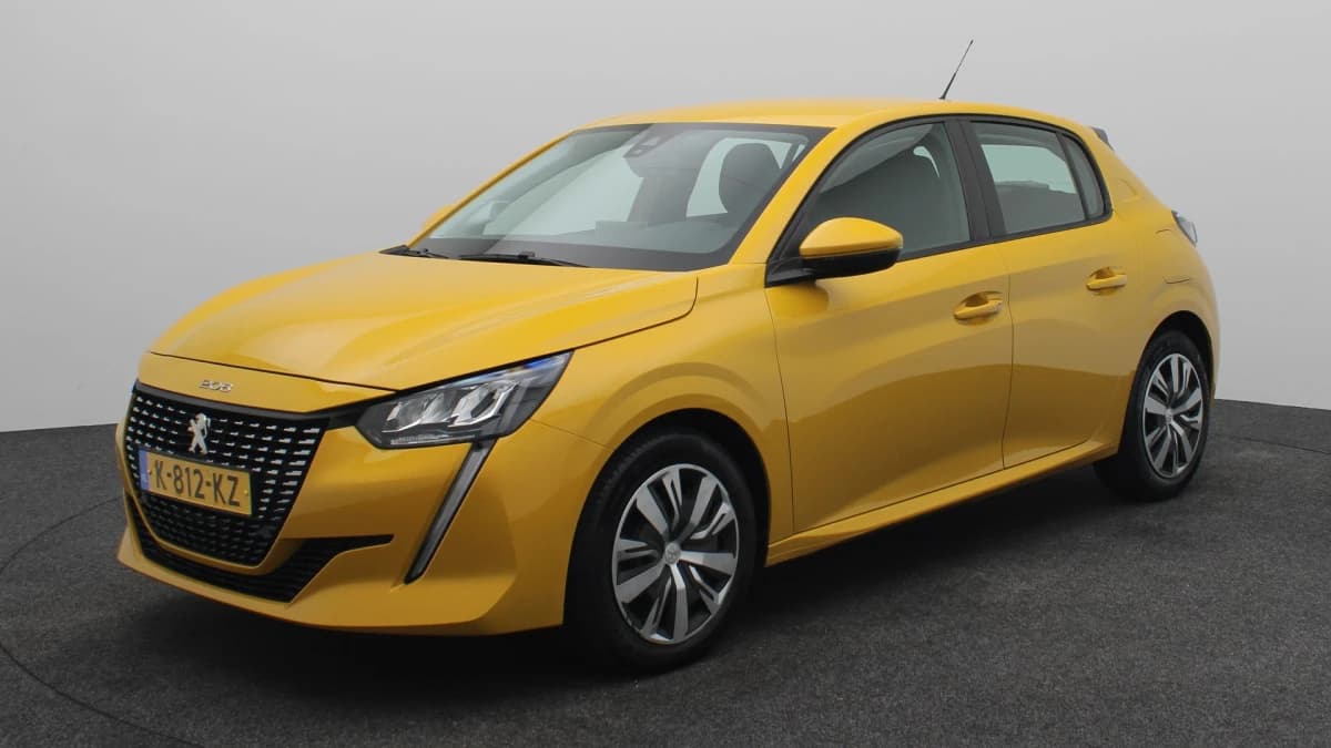Peugeot 208 — foto 1
