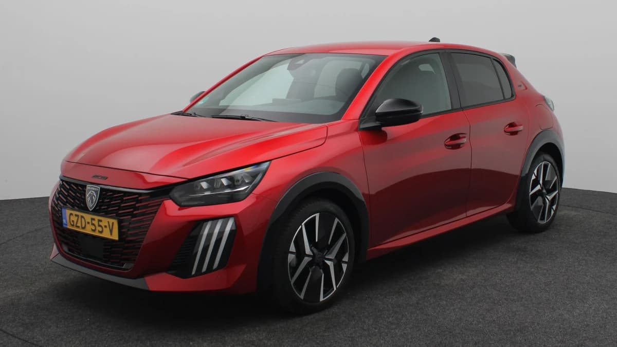 Peugeot 208 — foto 1