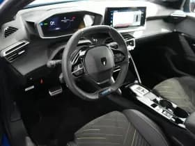 Peugeot e-208 thumbnail 7
