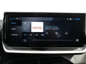 Peugeot e-208 thumbnail 16