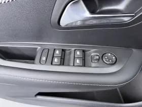 Peugeot e-208 thumbnail 26