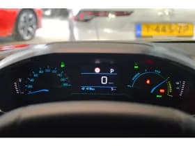 Peugeot e-208 thumbnail 10