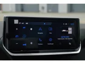 Peugeot e-208 thumbnail 18