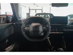 Peugeot e-208 thumbnail 9