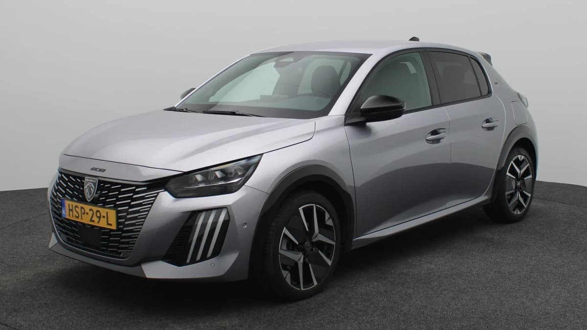 Peugeot 208 — foto 1