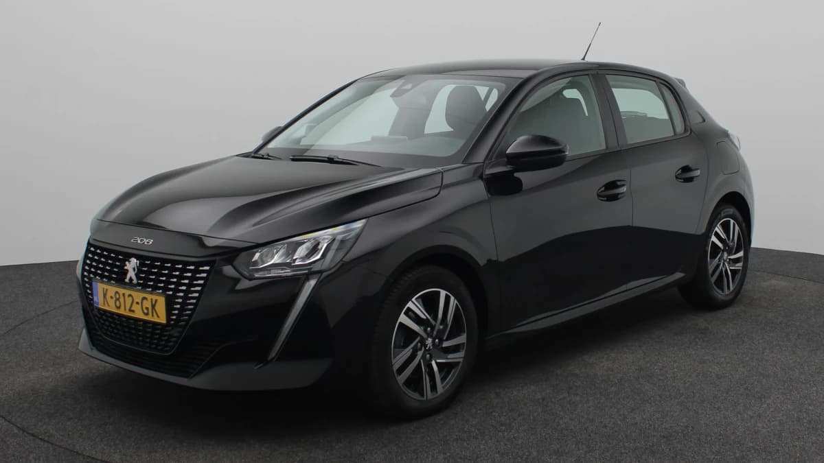 Peugeot 208 — foto 1